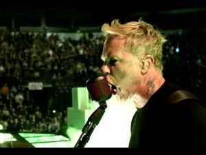La trama de la movie sigue las andanzas de Metallica sobre el escenario de Alberta
