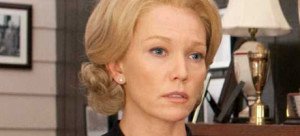 Diane Lane encarna en el filme a la amargada Helen Manning