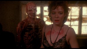La mala de "Hellraiser", Clare Higgins, espera para caracterizar a la beoda Silda Grauman