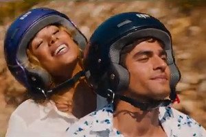 Leona Lewis se suelta la melena en "Walking On Sunshine"