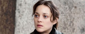 Marion Cotillard interpreta a Suzanne, la hermana de Gaspar Ulliel en el filme