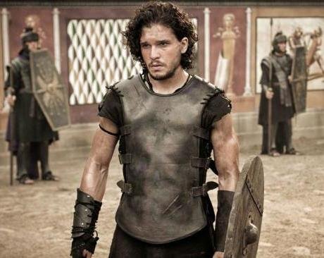 Kit Harington (en la foto) ha encajado a la perfección en los roles de héroe con luces y sombras