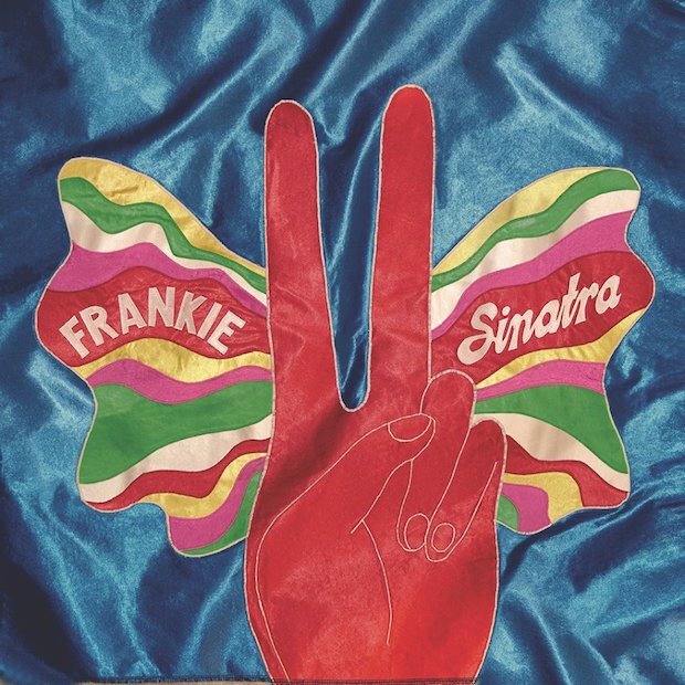 The Avalanches lanzaron como anticipo de "Wildflower" el single "Frankie Sinatra"