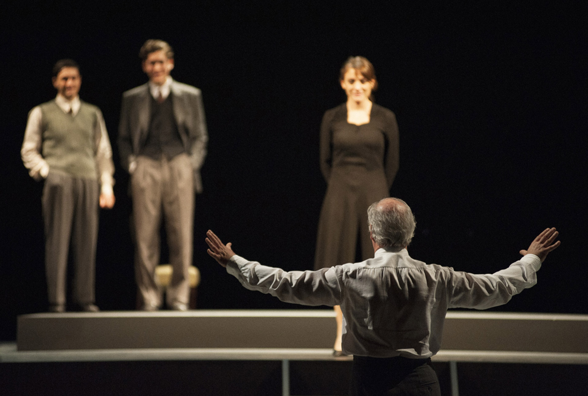 Toni Servillo encarna al director de escena Louis Jouvet/ Foto: El Pavón Teatro Kamikaze