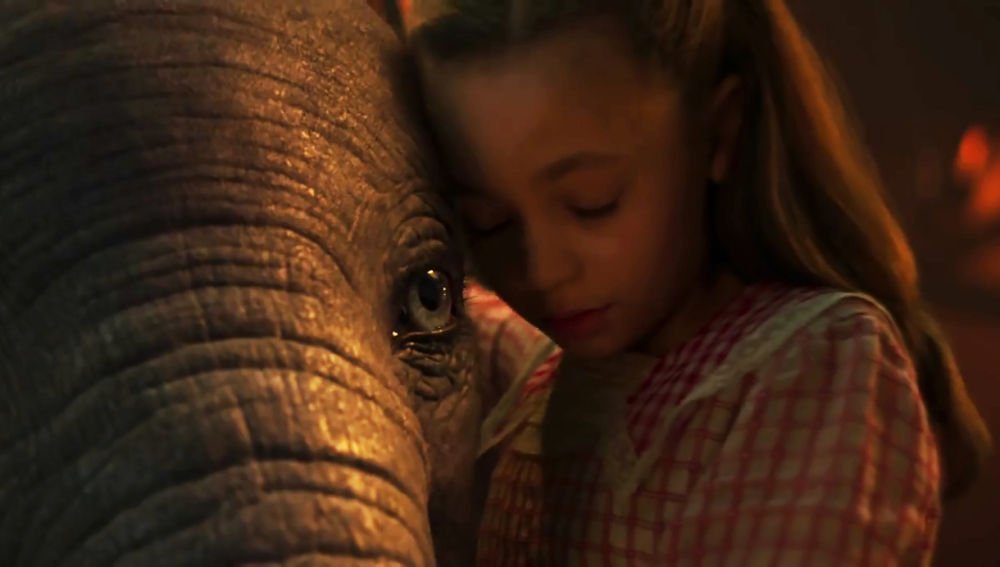 Tim Burton ha desarrollado el sentimentalismo inherente a la historia de Dumbo.