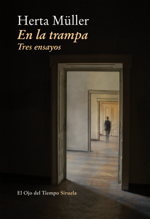 Herta Müller no suele establecer muchas fronteras creativas entre la novela y el ensayo